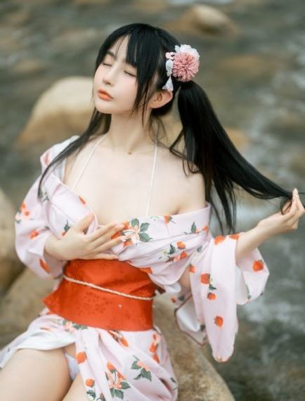 洛丽塔电影免费观看_日本成人在线